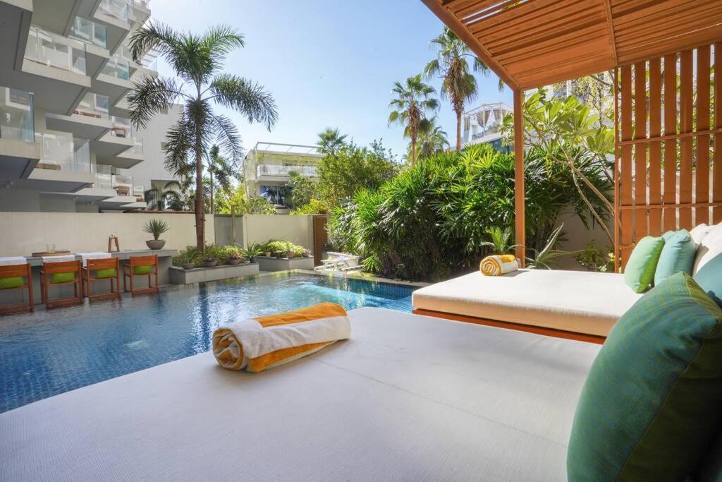 Private Pool Apt. Five Palm Jumeirah Up To 6Guest Dubai Luaran gambar